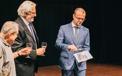 Setkáním v&nbsp;divadle vyvrcholily oslavy „umprumky“